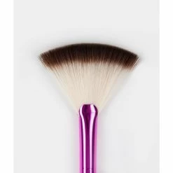 RUBY KISSES: Fan Brush -Wig Care Shop ruby kisses cosmetics ruby kisses fan brush 193987182608
